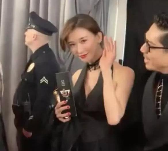 婚后林志玲画风突变,林志玲深v复古造型美艳