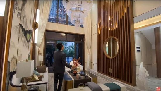 梳妆台镜子正对床怎么化解,镜子正对床的危害