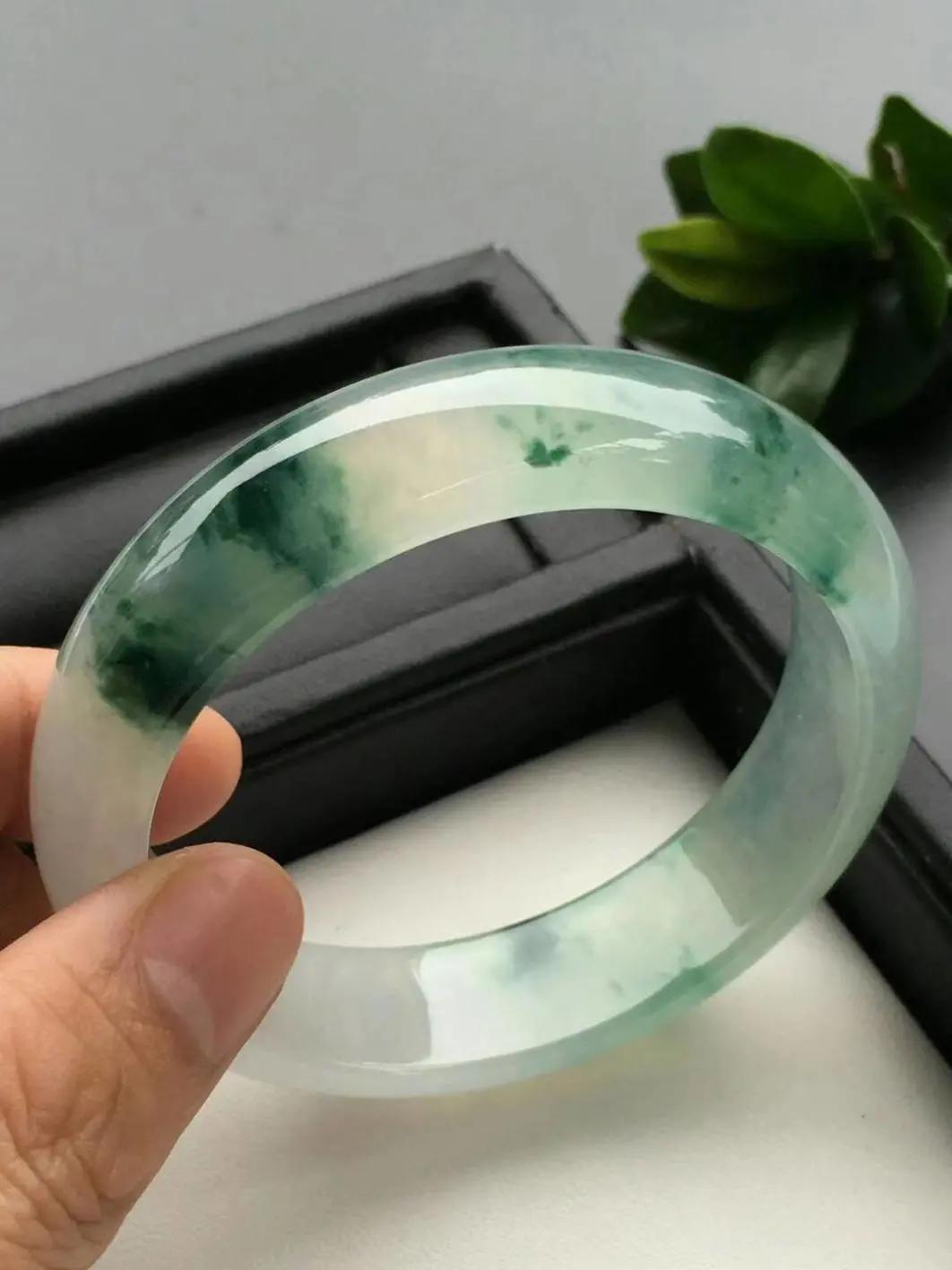 翡翠原石上松花的表现,翡翠原石表面的松花什么样的