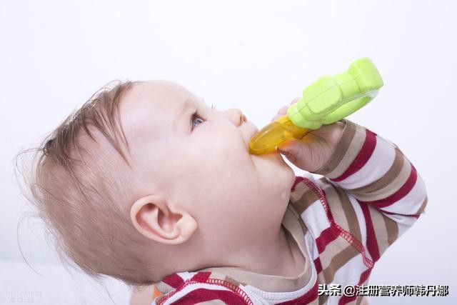 宝宝后脑勺头发短怎么解决,宝宝后脑勺头发稀疏是怎么回事