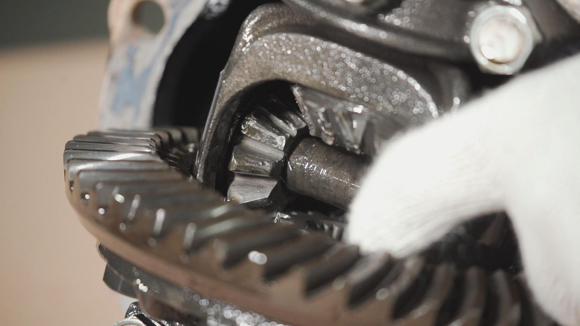 国产越野车北京212和猎豹哪个好,最新款北京212硬派越野车