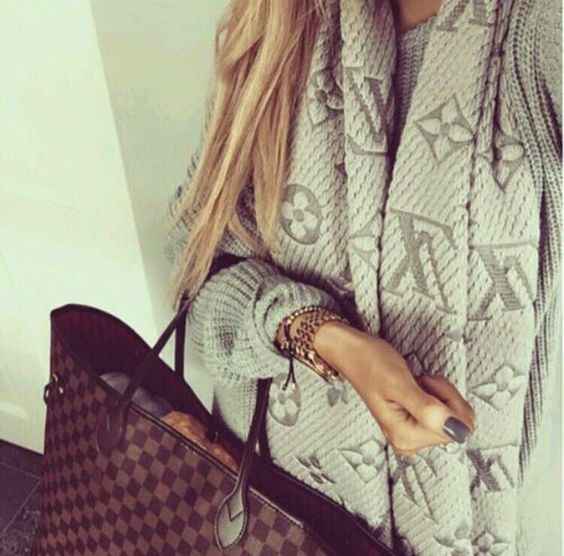 价格1k-2k的围巾,围巾三十多块钱一条