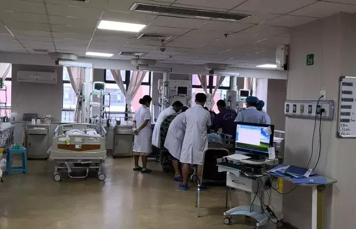 在一个医院待了十几年的护士,一个工作十年的护士