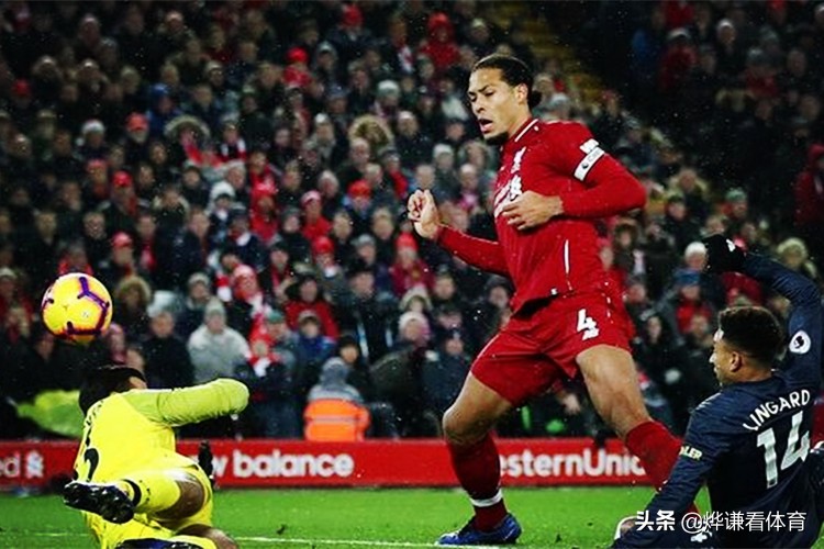 最郁闷的门将!能守得住对方神锋的攻门,却被队友一次次击败!