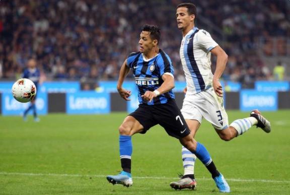 离队就爆发?曼联弃奖支援了大半个意甲的豪门球队