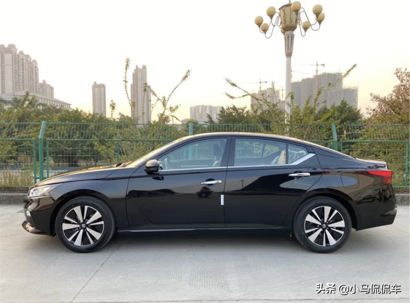 16万提了辆低配的日产天籁,只选对的不买贵的