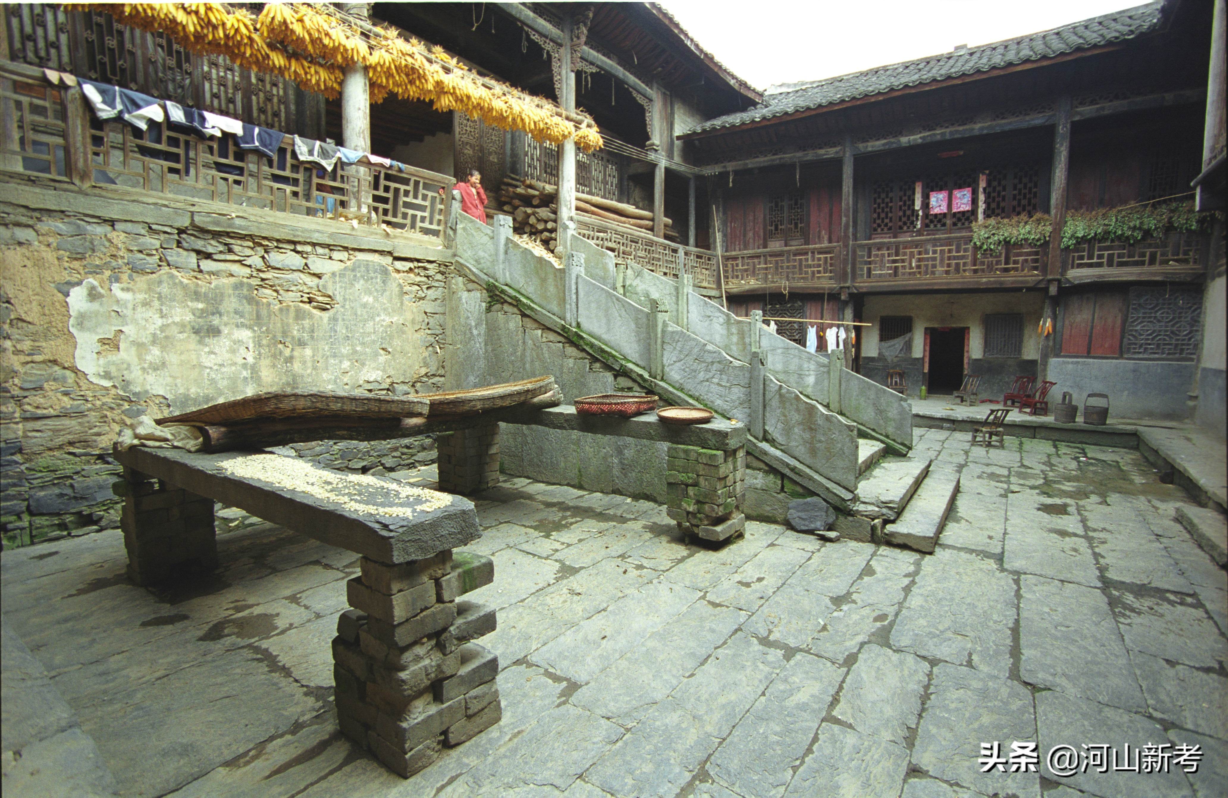 鄂西北大山深处的花屋,竹坪乡高家花屋