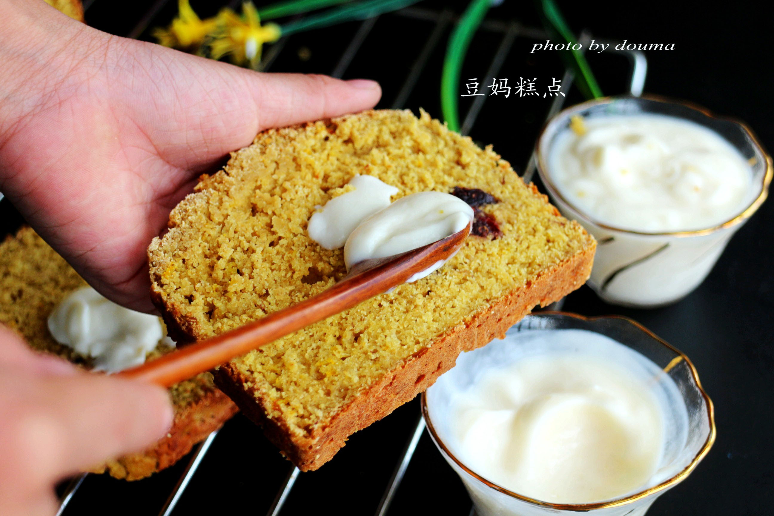 简易无油无糖面包不用揉面,低糖低油又松软的懒人面包