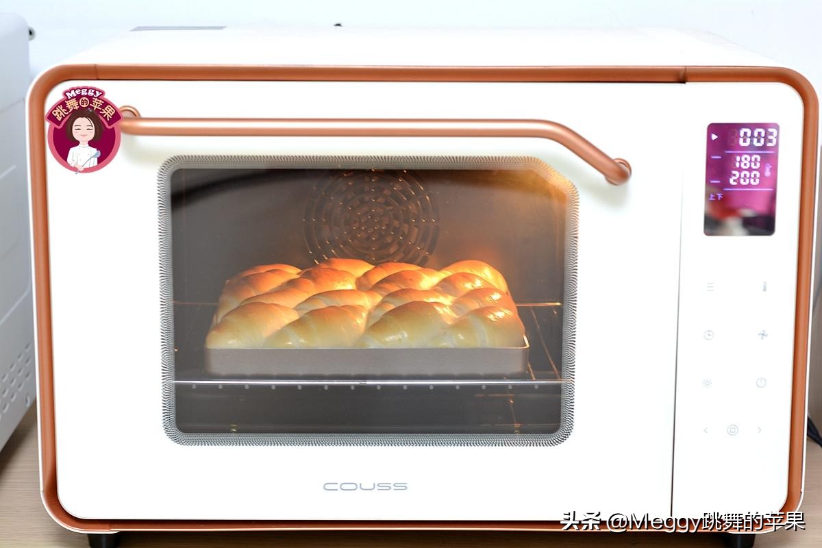 好吃的拉丝大面包看完你学会了吗,怎样用面包机做出松软拉丝的面包