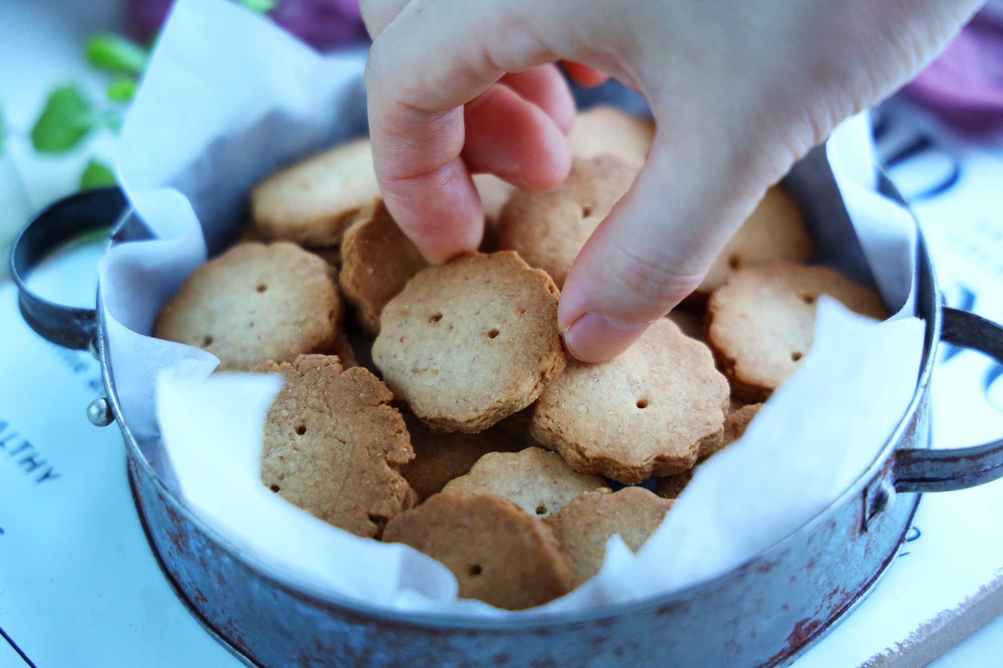 又香又酥的粗粮饼干,全麦饼干怎么做会酥脆