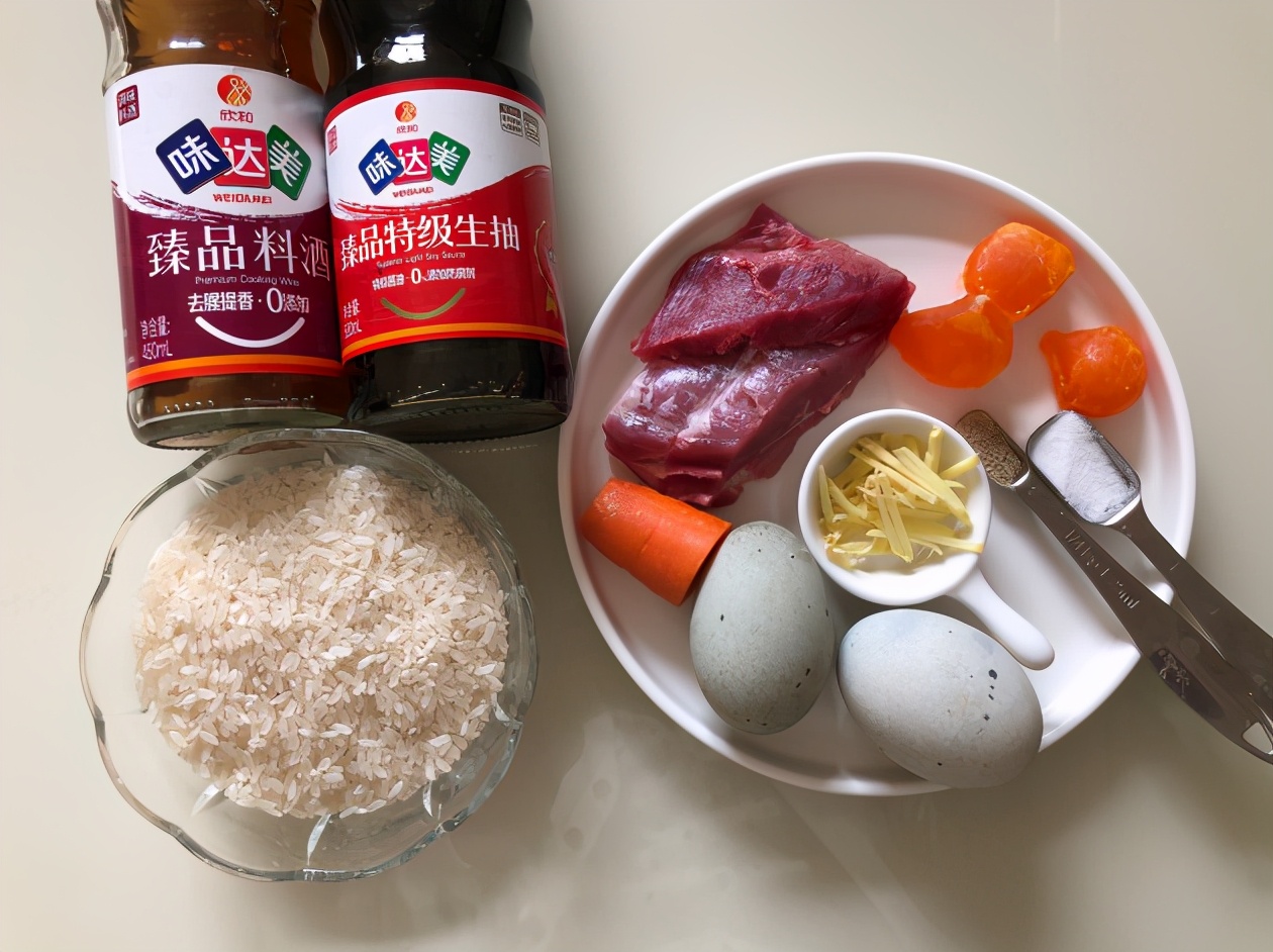 做皮蛋瘦肉粥要不要勾芡,做皮蛋瘦肉粥时皮蛋用弄熟么