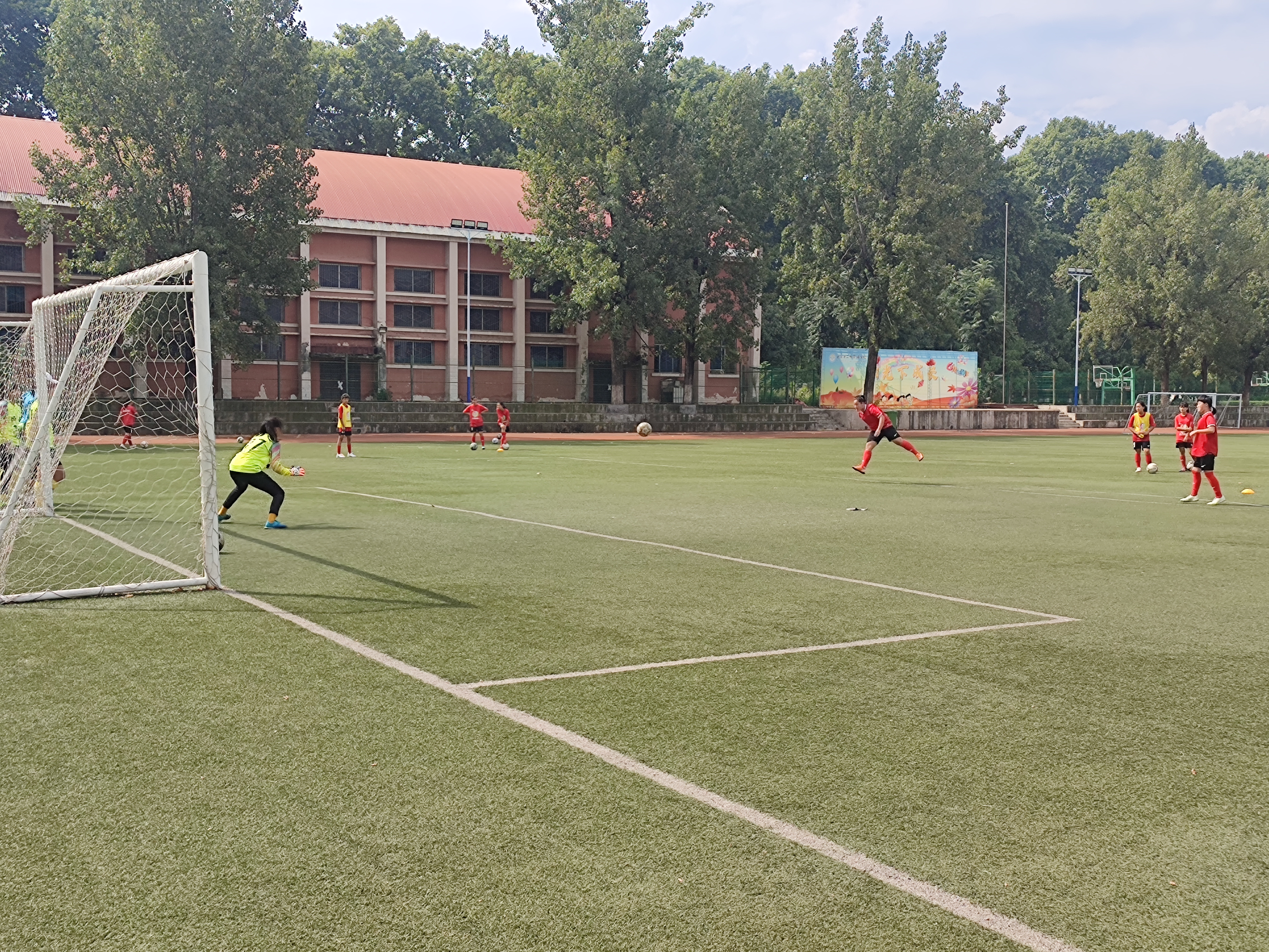 西安第二外国语学校|开展足球特色教学促进学生全面发展
