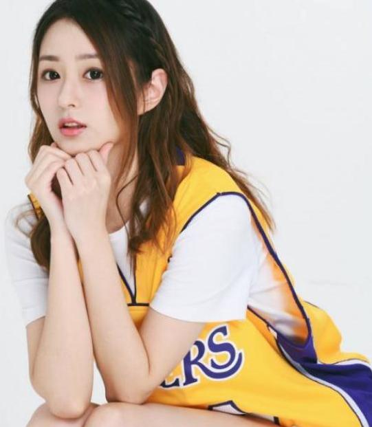 2年近亿詹姆斯可与湖人提前续约,詹姆斯两年1.32亿续约湖人