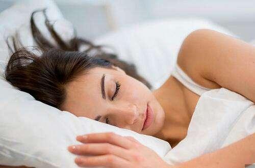 十个生活冷知识:你知道吗？冬天不能把头蒙在被子里唾！