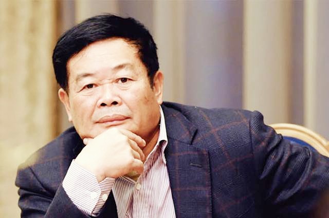 年薪12万被曹德旺免职的总经理,曹德旺开除年薪80万高管