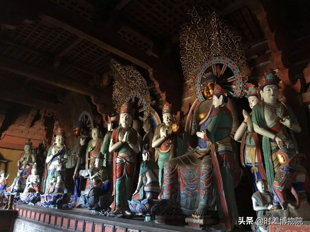 山西五台山佛光寺壁画,佛光寺阿弥陀佛头顶壁画