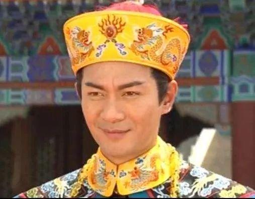 32岁女歌手当房产中介,女歌手改行房产中介