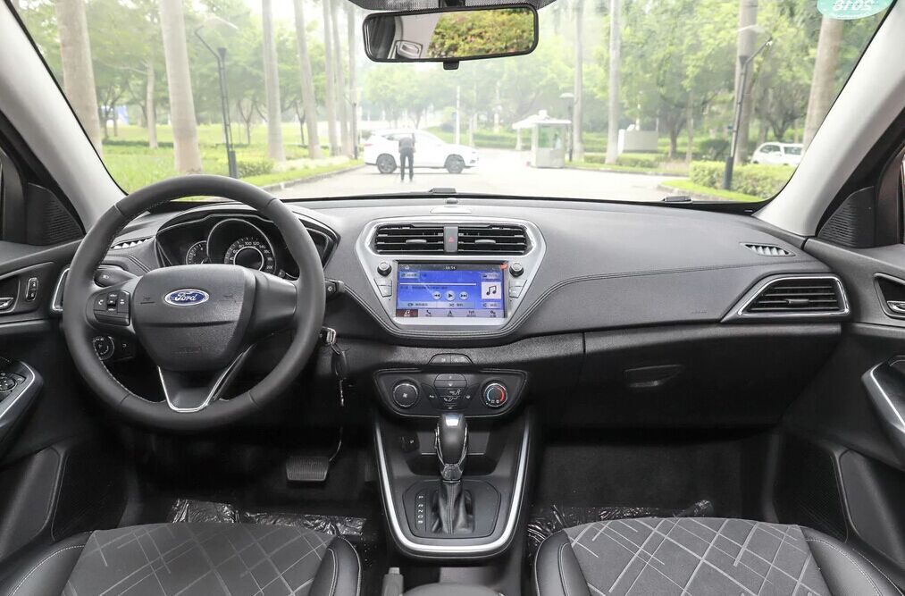 福睿斯后视镜折叠按键图解,2019福睿斯质享版所有按键图解