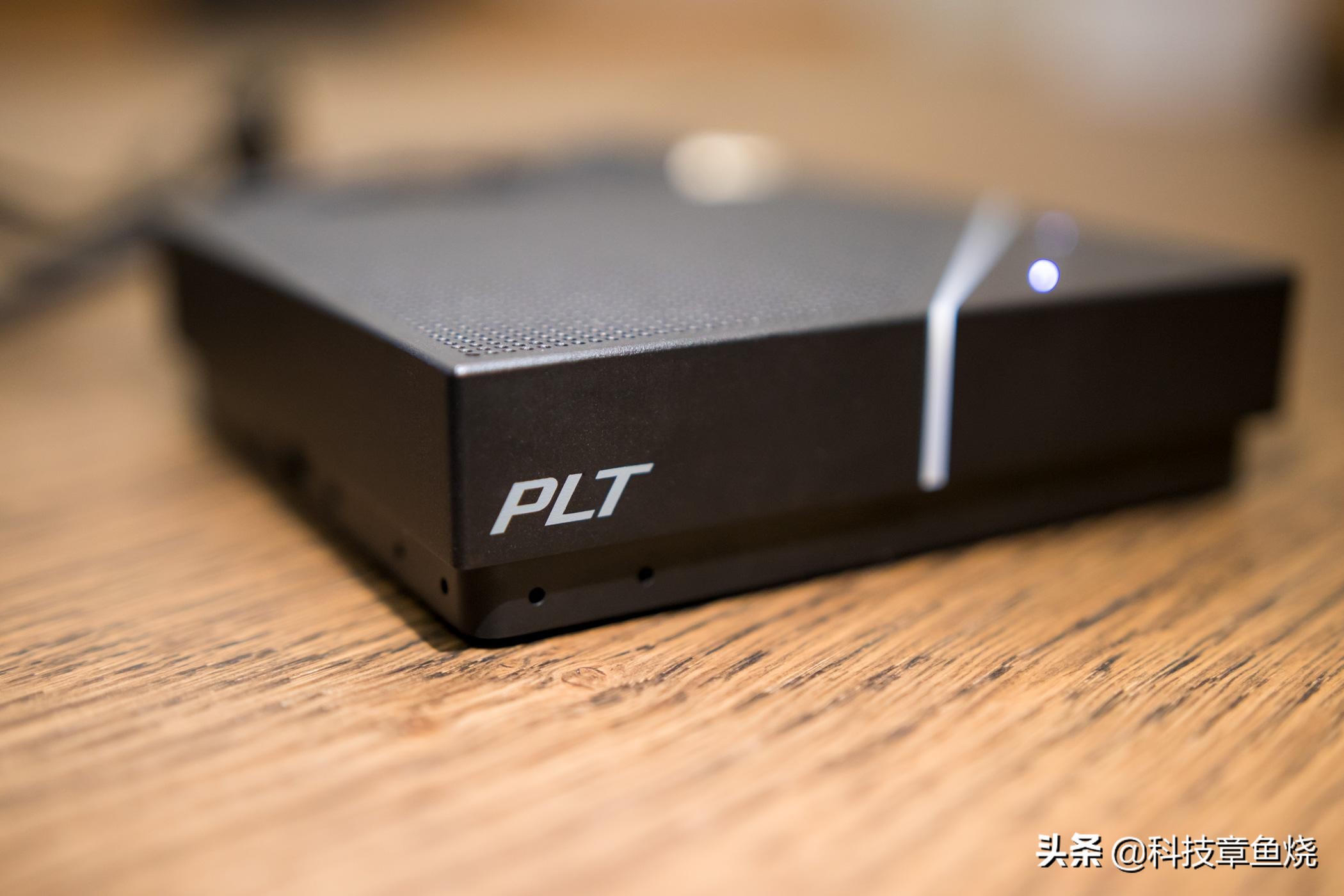 小巧精致的缤特力Calisto7200，是实现理想电话会议的必备神器