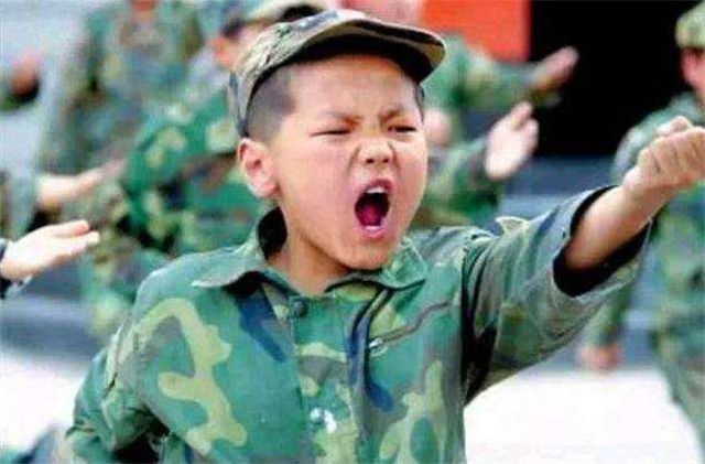 8岁男孩特异功能被特招入伍,河南八岁神童现在还在部队吗