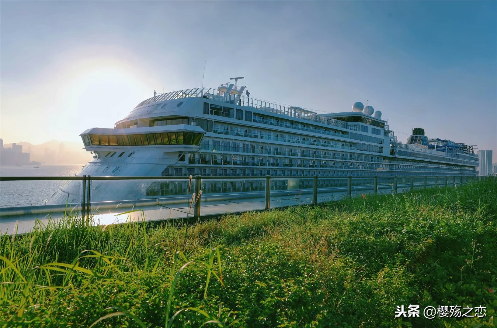 邮轮上好玩吗值得去吗,中国最大的邮轮世界梦号