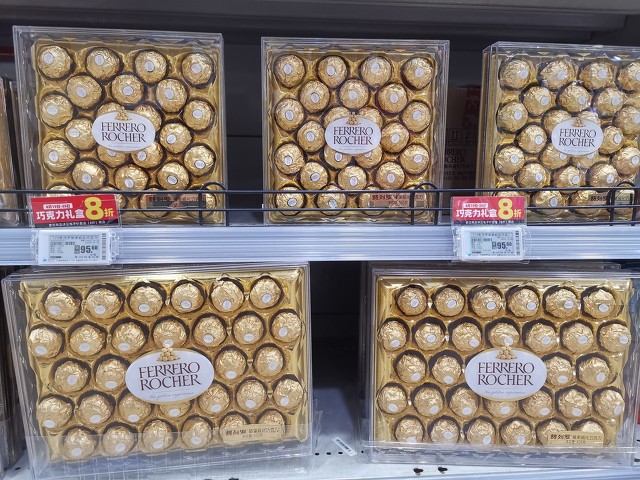 德芙巧克力背后的爱情故事,德芙巧克力的套路爱情故事