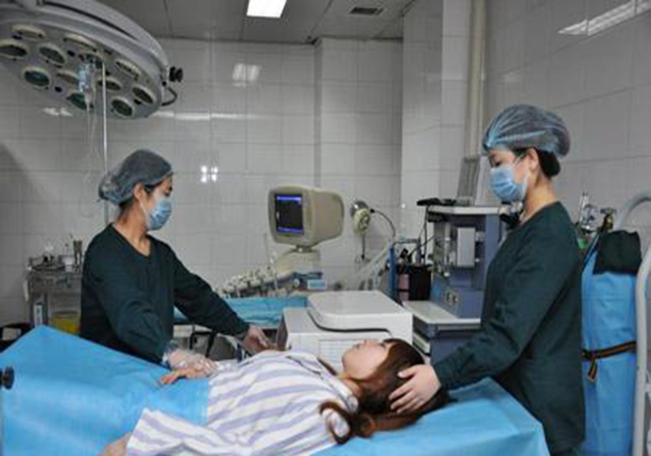 剖腹产分娩的全部流程,产房分娩室什么样子