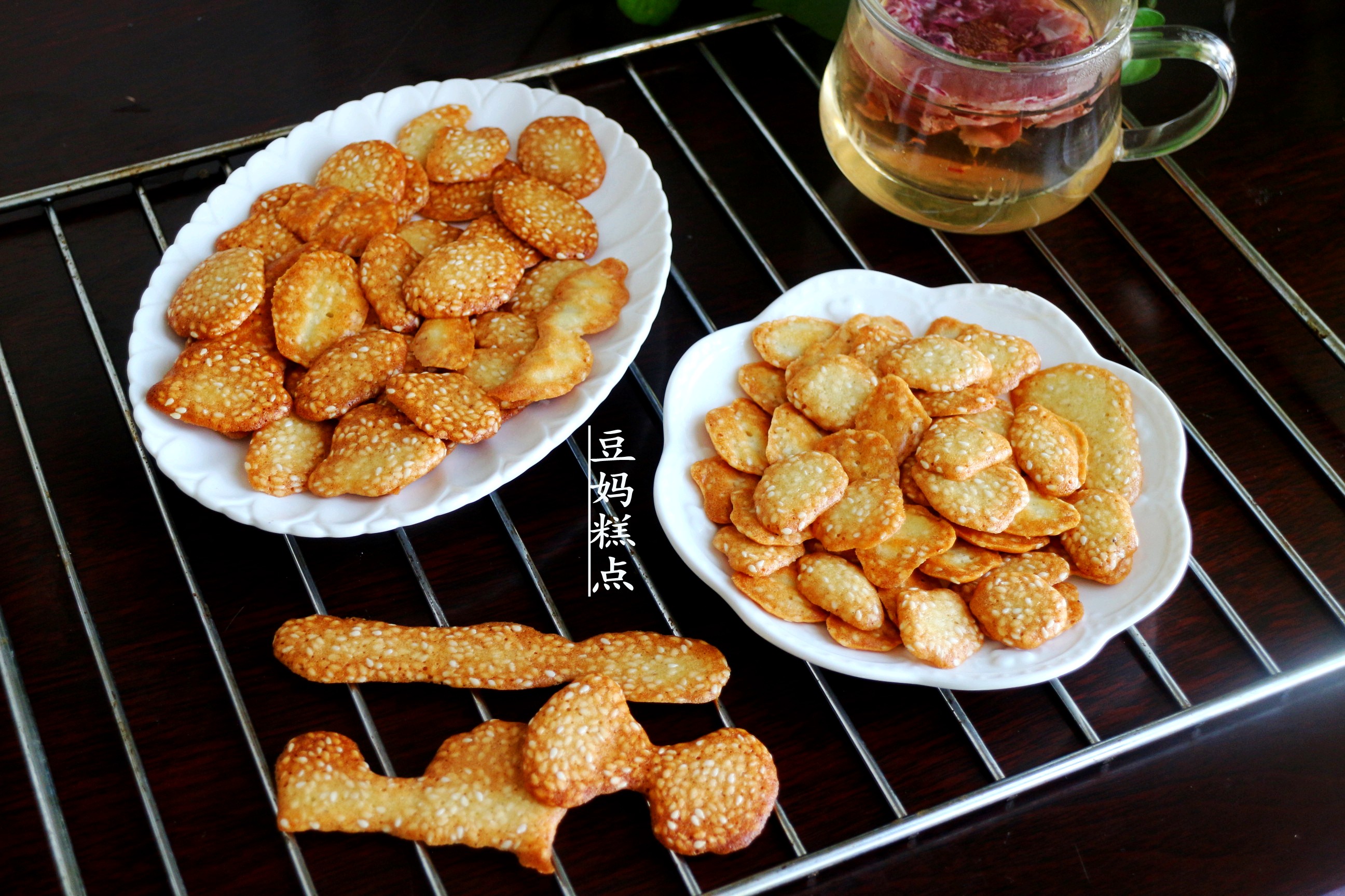 芝麻薄饼怎么做才酥脆,简单又好吃的芝麻薄饼做法