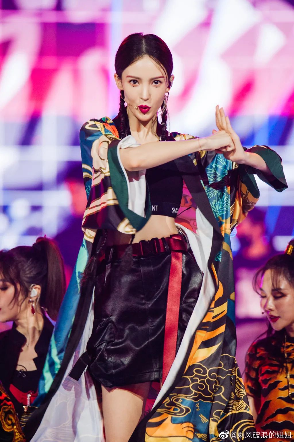 赚了45个亿,zara到prada的光速逆袭