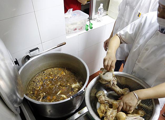 做卤肉时增香的一般放几种香料,做卤肉这4种香料