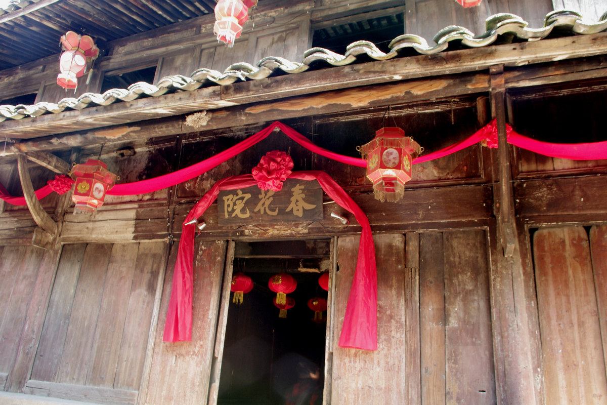 国内最值得去的11个古镇,中国的哪些著名的古镇好玩