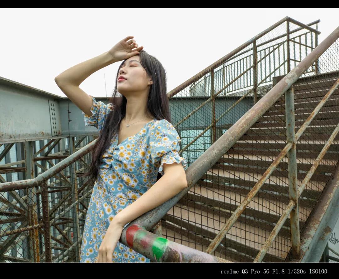 realmeq3是一款直面屏手机吗,realme最具性价比的千元机