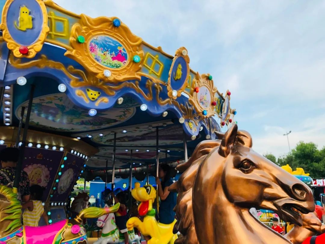 奥城夜市在哪里,奥城夜市美食攻略