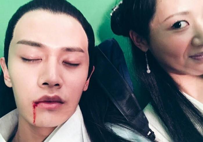 杨紫“手滑”点赞肖战，四年累计手滑29次，是故意还是无心之过？