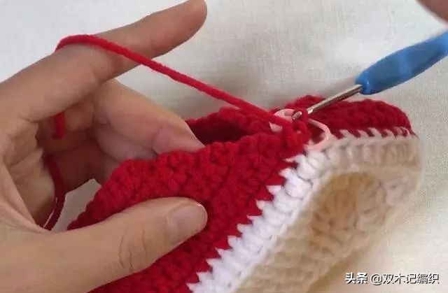 毛线编织宝宝运动鞋,手工编织婴儿毛线耐克运动鞋子