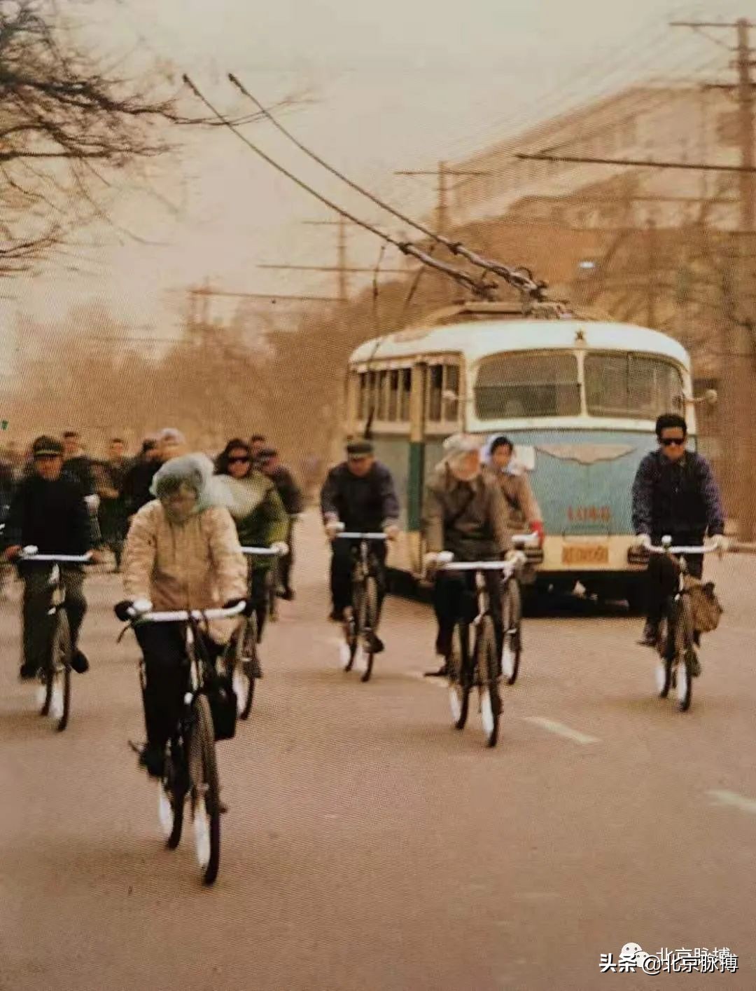 记忆中的北京绘画,这些画最能还原真实的老北京