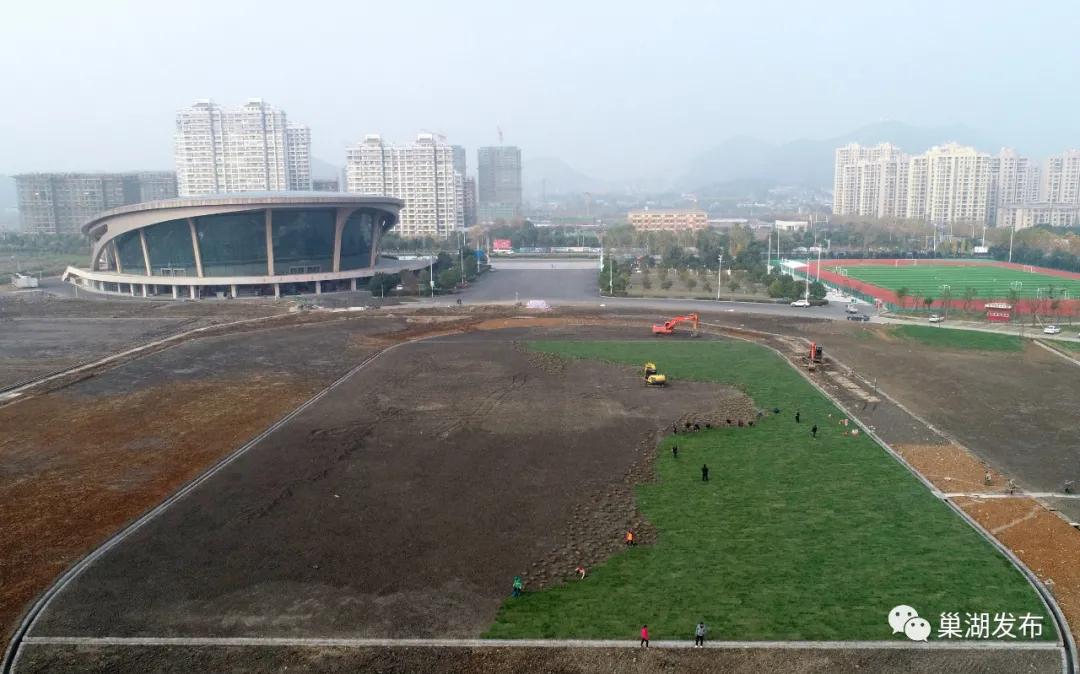 新型足球场草坪,人工草坪足球场建设全过程