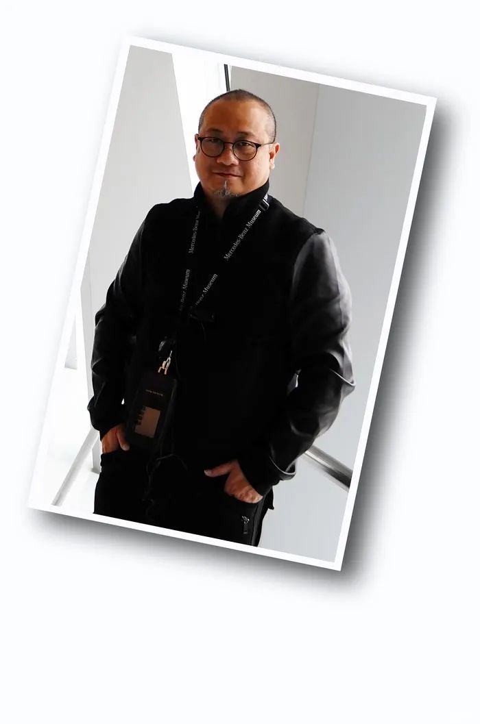 宾利飞驰对比迈巴赫s480气场,宾利飞驰街拍气场霸气视频