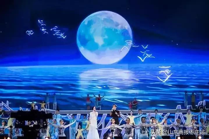 您有一张枣庄万达超市购物卡待领取！还有万味盛典狂欢美食节已经开启！超多福利惊喜都等你来揭晓