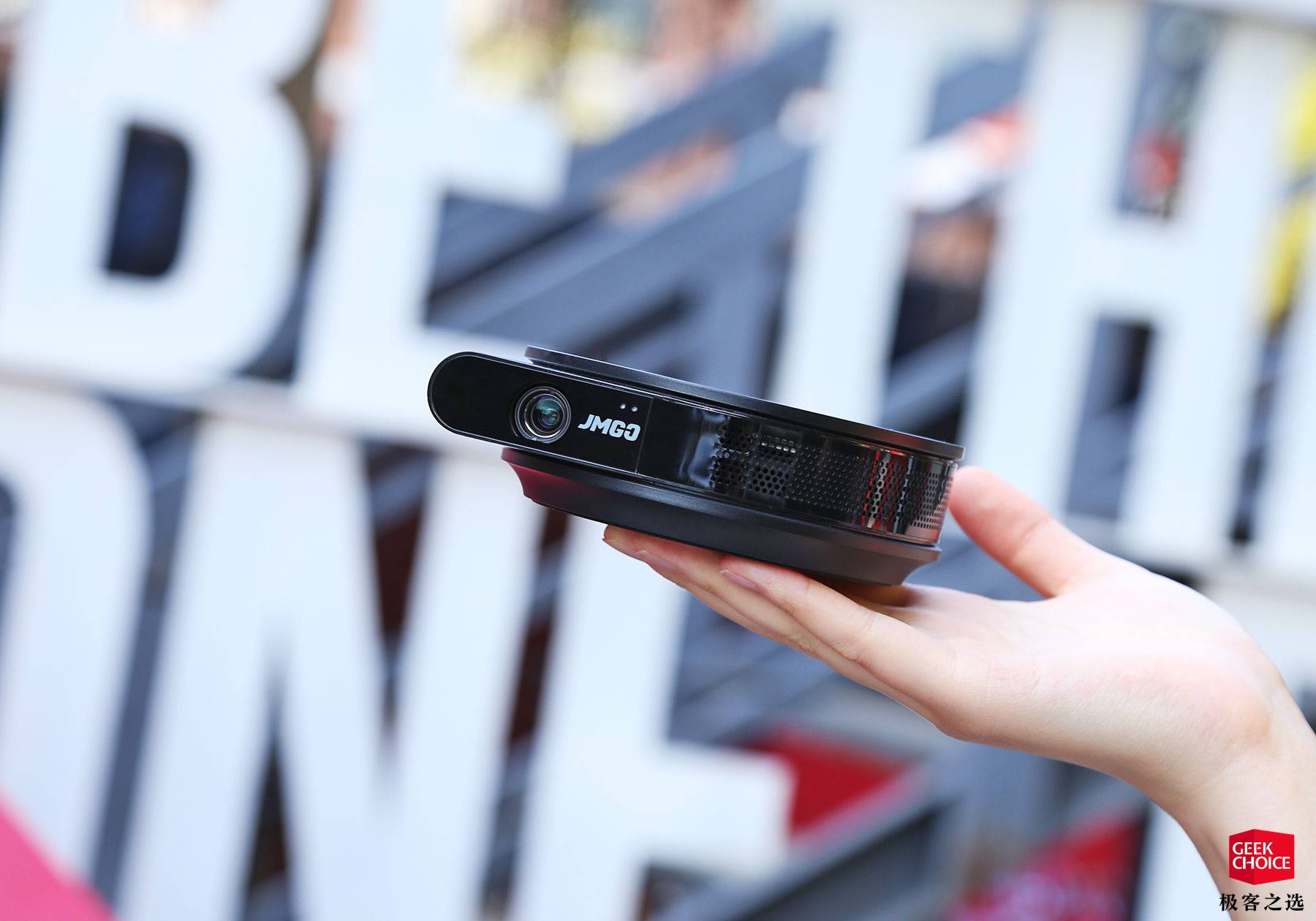 坚果t9投影仪怎么连接手机,坚果t9投影仪无线网络很弱