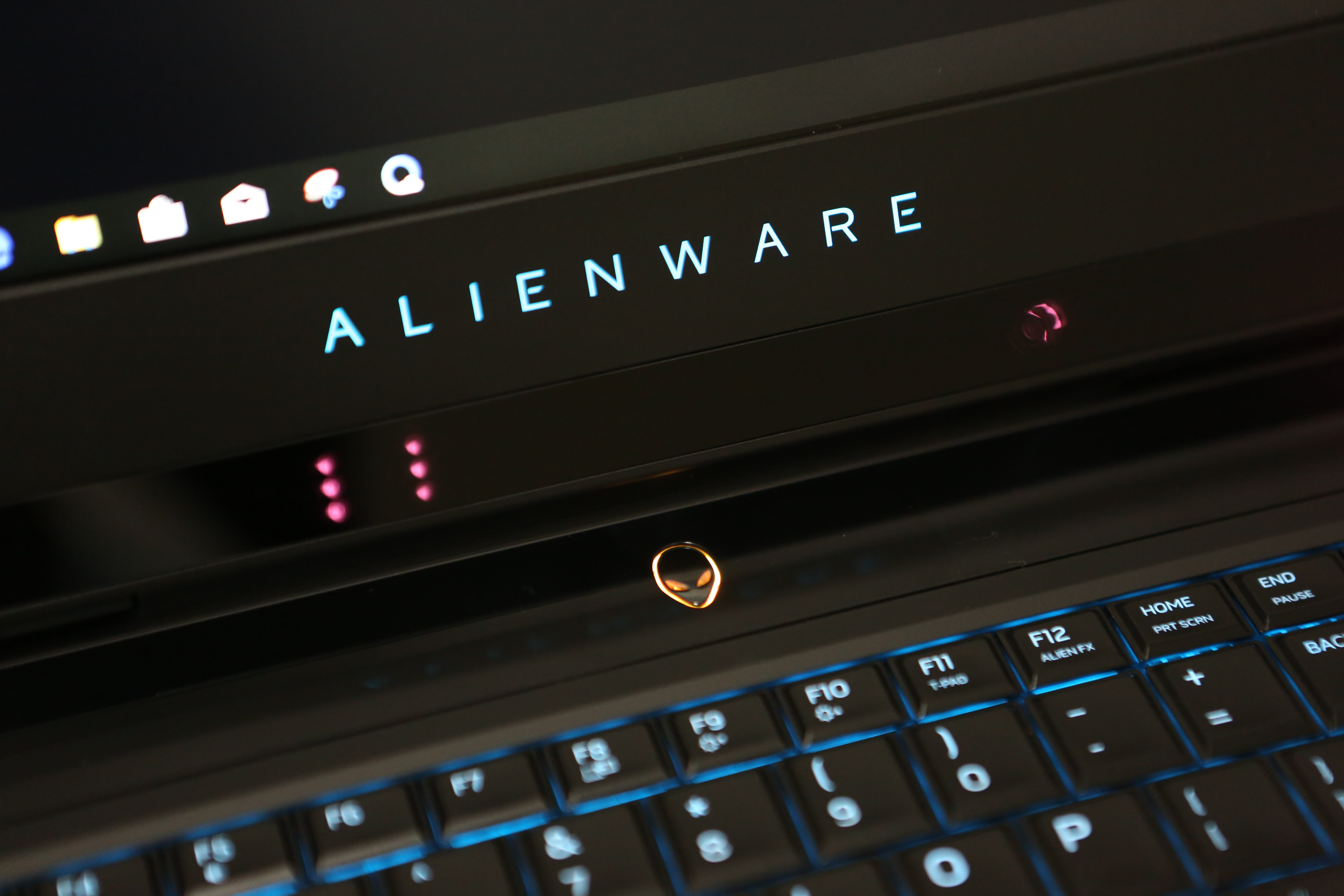 i9-8950HK处理器、GTX1080显卡，外星人这台游戏本的配置满级了！