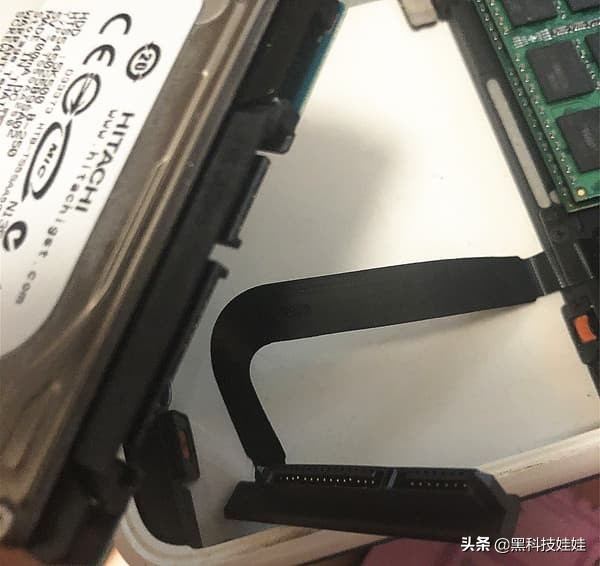 自己更换mac电脑内存和硬盘,mac更换硬盘教程
