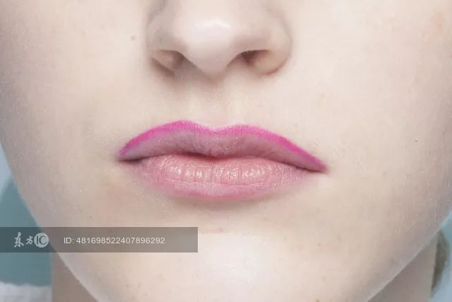 鞠婧祎李艺彤honey舞台,鞠婧祎港风复古妆容