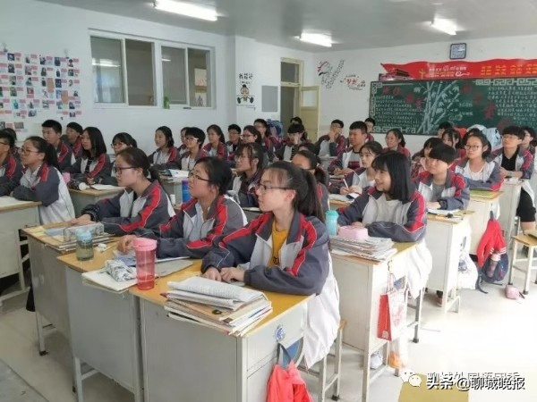 厚培小班教学沃土，铺就栋梁学子之路！聊城市外国语学校：连续创造骄人高考成绩
