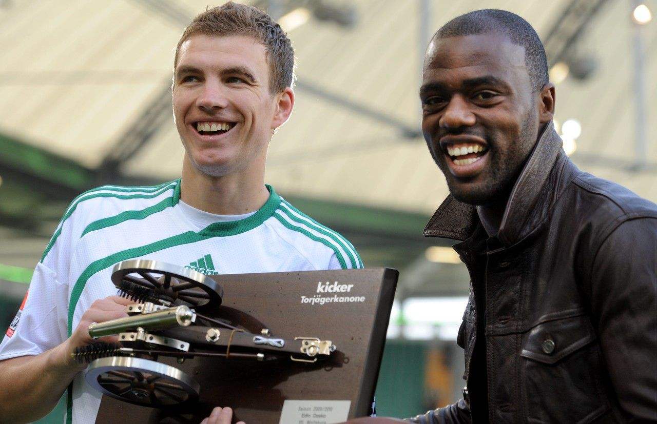 难忘的德甲最强三叉戟！横扫联赛吊打拜仁！夺64年队史首座冠军！