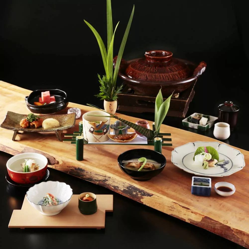 横滨屋顶,日本顶流