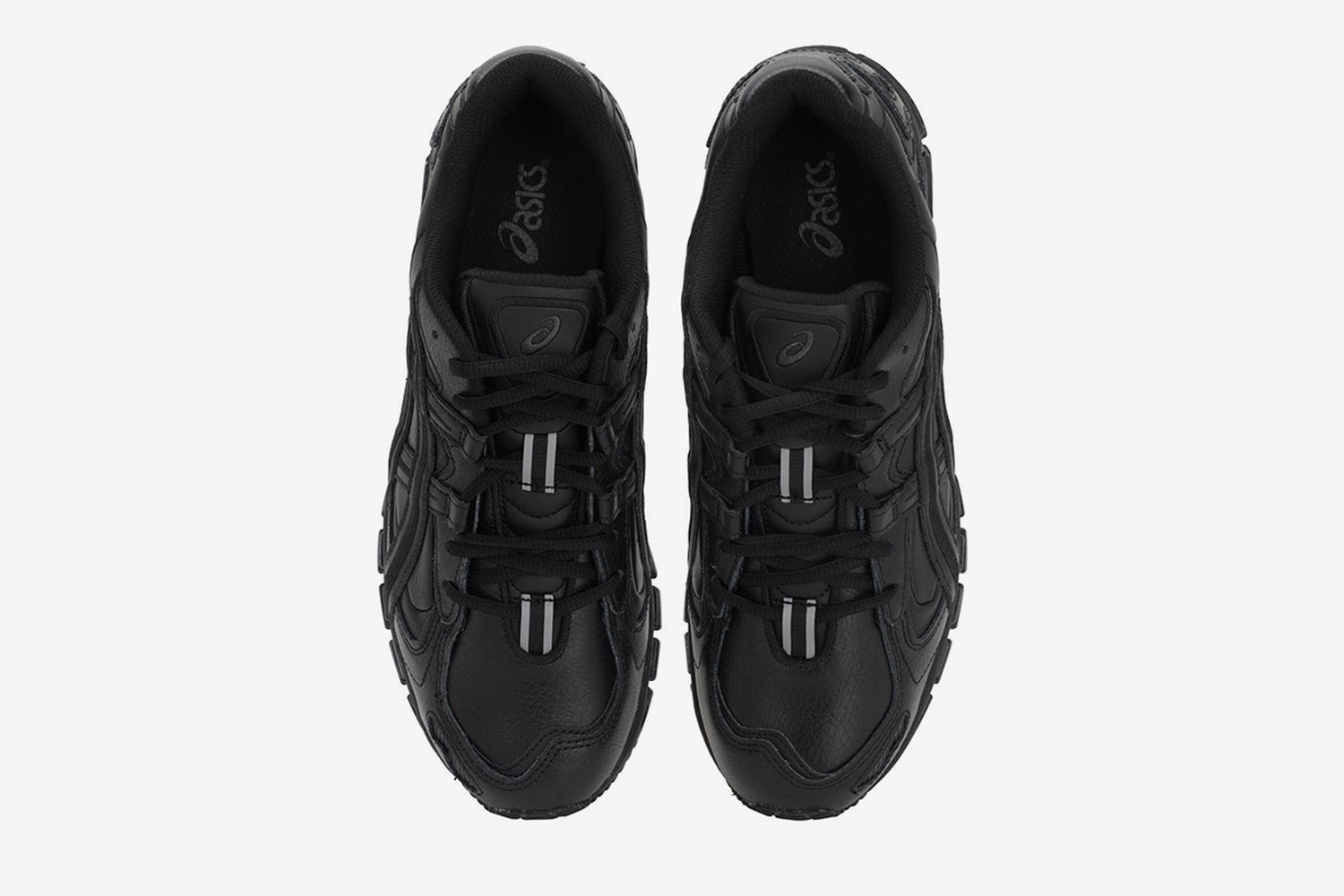 行走鞋柜男生运动鞋,满鞋柜的运动鞋