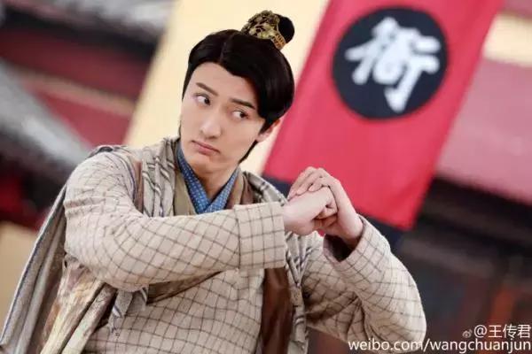 杨蓉哭的视频完整版,杨蓉笑着流泪