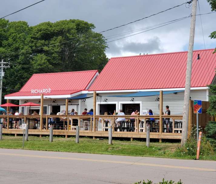 爱德华王子岛旅游,爱德华王子岛避暑之旅