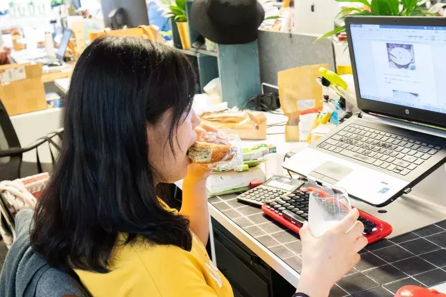 天啦噜！我司的超市差点被搬空了